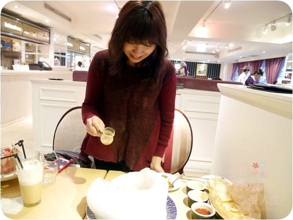 美食。餐廳 台北大安區 忠孝復興捷運站 跳舞香水忠孝店 東區下午茶 雲朵棉花糖 台北約會好去處 跟著Livia享受人生 - 第30張圖 美食。餐廳 台北大安區 忠孝復興捷運站 跳舞香水忠孝店 東區下午茶 雲朵棉花糖 台北約會好去處 跟著Livia享受人生