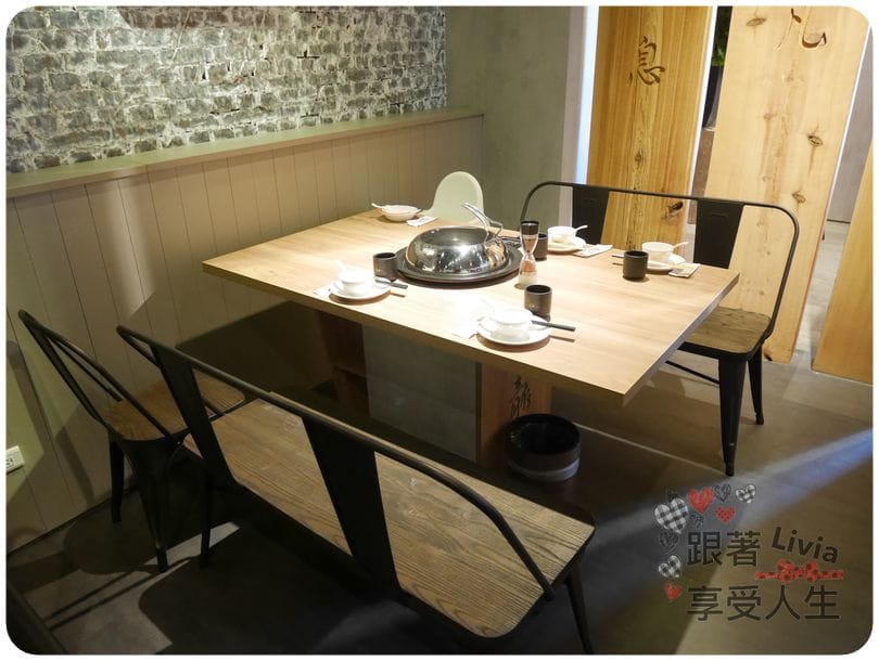 美食。餐廳 新竹縣竹北市 蒸龍宴 蒸汽 養生海鮮館 吃進食材最初的原味 帝王蟹超鮮美啊! 跟著Livia享受人生蒸龍宴