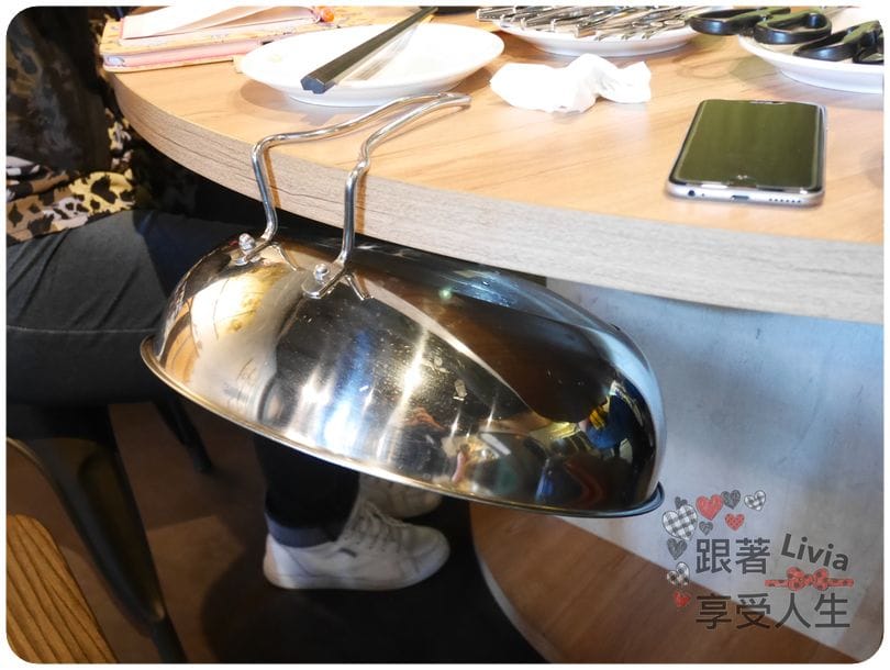 美食。餐廳 新竹縣竹北市 蒸龍宴 蒸汽 養生海鮮館 吃進食材最初的原味 帝王蟹超鮮美啊! 跟著Livia享受人生蒸龍宴