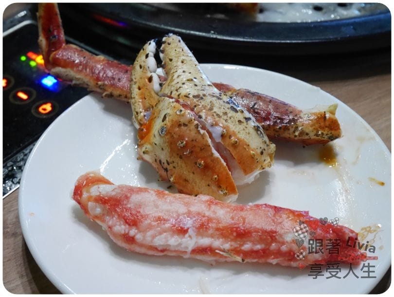 美食。餐廳 新竹縣竹北市 蒸龍宴 蒸汽 養生海鮮館 吃進食材最初的原味 帝王蟹超鮮美啊! 跟著Livia享受人生蒸龍宴