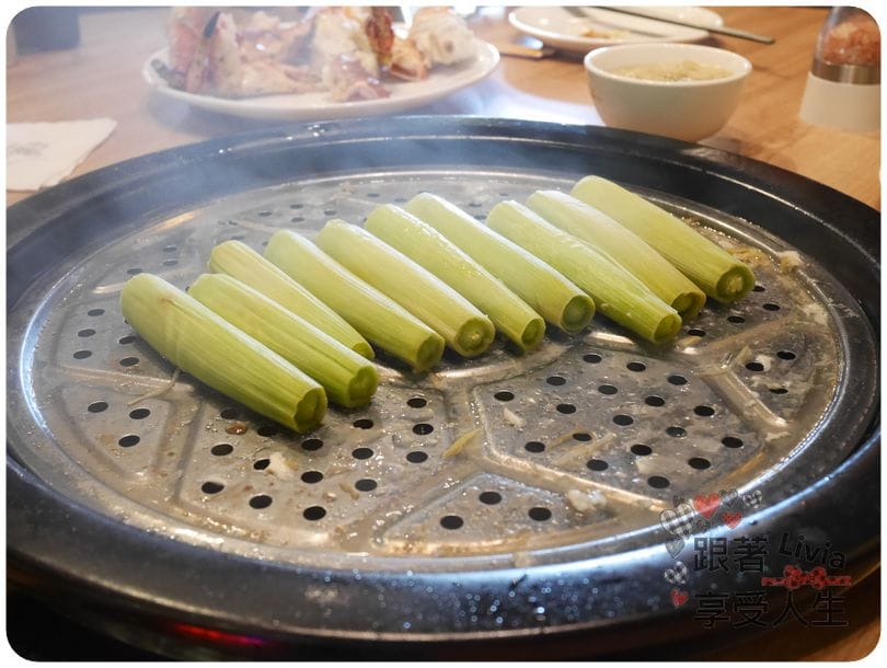 美食。餐廳 新竹縣竹北市 蒸龍宴 蒸汽 養生海鮮館 吃進食材最初的原味 帝王蟹超鮮美啊! 跟著Livia享受人生蒸龍宴