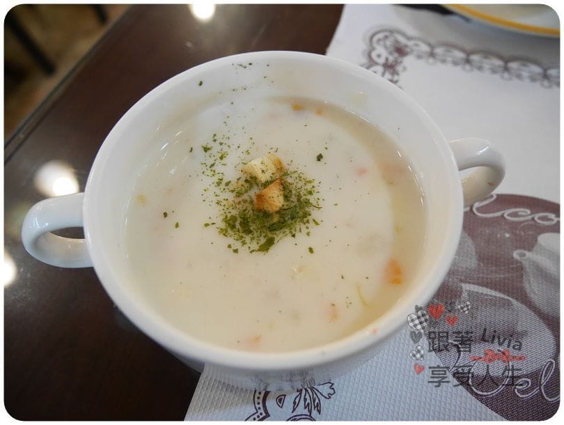 美食。餐廳 台北中正區 台北車站捷運站 台北地下街 777咖啡/夾娃娃機 有得吃有得玩 跟著Livia享受人生