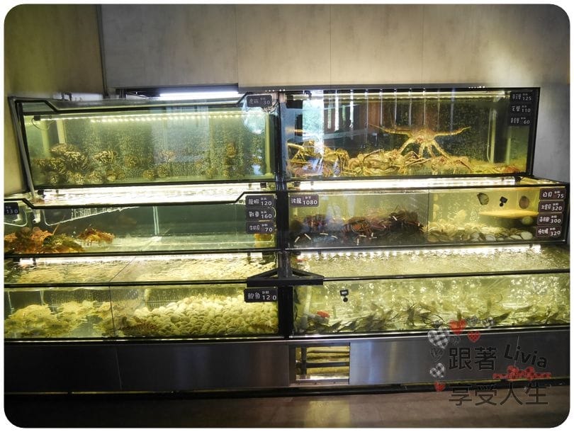 美食。餐廳 新竹縣竹北市 蒸龍宴 蒸汽 養生海鮮館 吃進食材最初的原味 帝王蟹超鮮美啊! 跟著Livia享受人生蒸龍宴