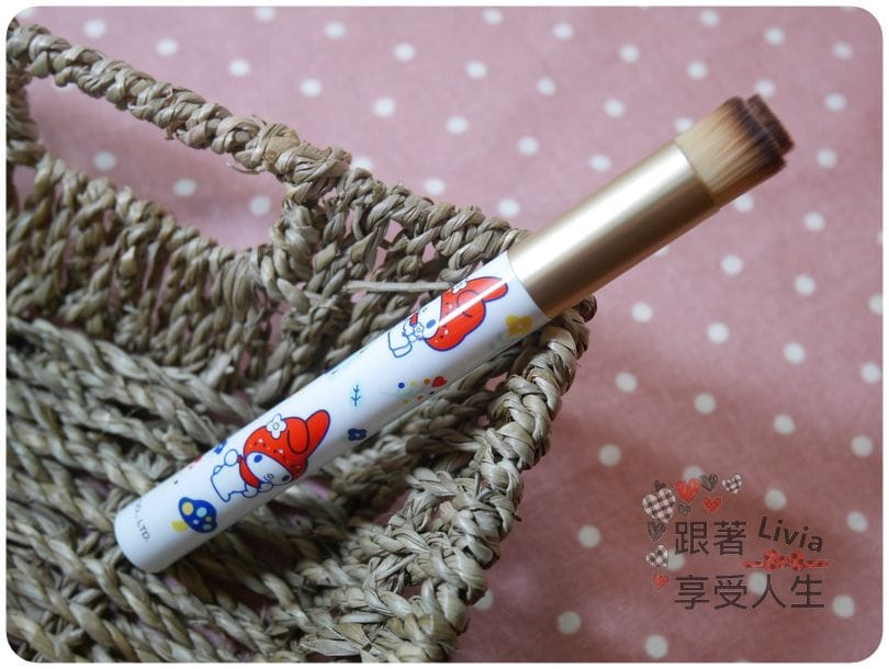 臉部。保養 LSY 林三益 三麗鷗聯名 限定版粉刺 ByeBye刷 粉刺大掃除 清潔溜溜 跟著Livia享受人生