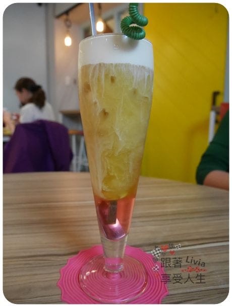 美食。餐廳 新北新莊區 輔大捷運站 輔大早午餐下午茶 荷亞輕食館 輔大店 學生/上班族的天堂啊! 跟著Livia享受人生