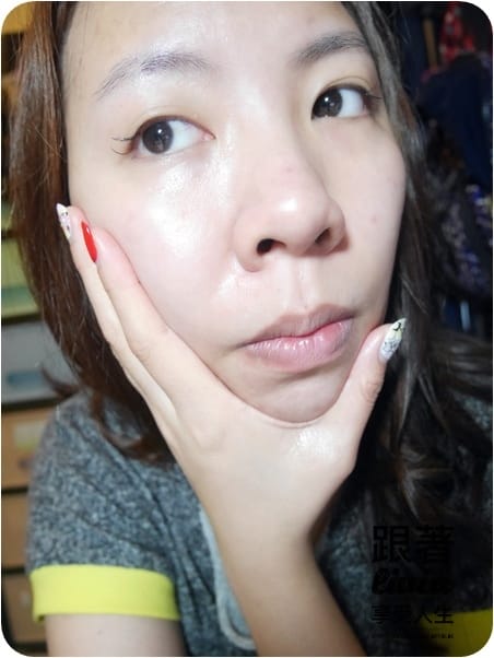 臉部。保養 【臉】OctoberSecond 美麗時光 FUN ETHIC 好漾葡萄柚系列 清爽卸妝水/清爽精華油/清爽日霜 跟著Livia享受人生
