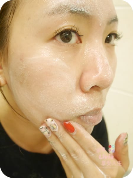 臉部。保養 萃綠蒂 Ainy 愛茵妳 水漾珍珠獨特乳化型卸妝潔膚微乳 /Pdv 蜜覓果漾 甜心泡泡泡沫潔淨慕絲 跟著Livia享受人生