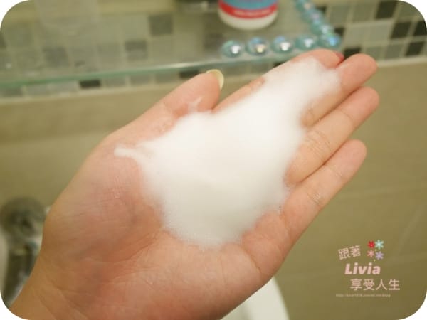 臉部。保養 萃綠蒂 Ainy 愛茵妳 水漾珍珠獨特乳化型卸妝潔膚微乳 /Pdv 蜜覓果漾 甜心泡泡泡沫潔淨慕絲 跟著Livia享受人生