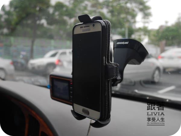 生活。好物 Peripower SWAN 快取手機車架 5.7以內適用 360度旋轉好方便 跟著Livia享受人生
