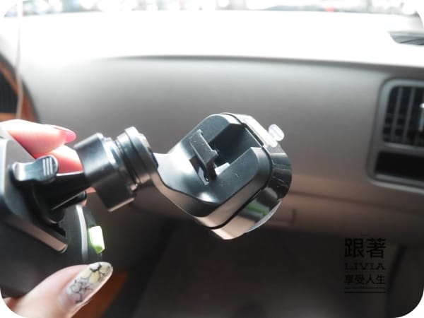 生活。好物 Peripower SWAN 快取手機車架 5.7以內適用 360度旋轉好方便 跟著Livia享受人生