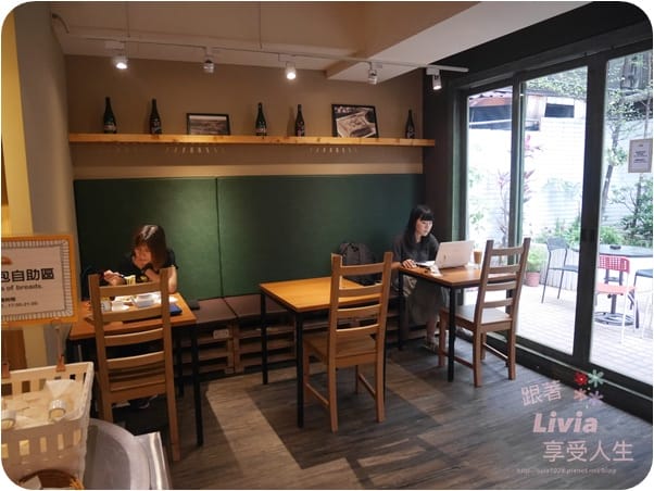 美食。餐廳 台北大安區 東門捷運站 Panos Cafe 帕諾斯 (杭州店) 歐式風情餐廳 麵包控千萬不要錯過 跟著Livia享受人生