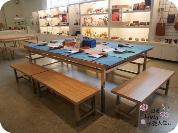 台北。景點 台北中正區 台灣禮品館旗艦店 南海學園 台北一日遊 台灣伴手禮/紀念品 DIY皮手環 親子同樂好去處 跟著Livia享受人生