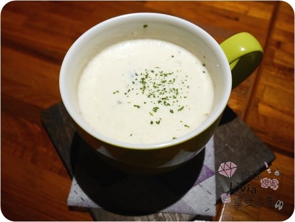 美食。餐廳 台北信義區 市政府捷運站/ 國父紀念館捷運站 BLAnC布朗客 松菸下午茶 母親節餐廳 母親節限定特餐 (二訪) 跟著Livia享受人生