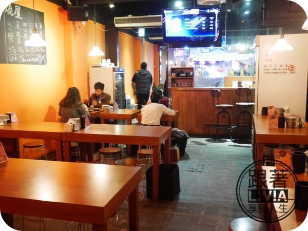 美食。餐廳 台北中山區 中山捷運站 柒-串燒屋 創意串燒 海鮮燒烤超鮮美 內用外帶都來柒串燒屋 跟著Livia享受人生
