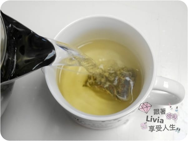 美食。飲料 糖鼎養生鋪 迷迭香綠茶/紫羅蘭烏龍茶/原味黑糖 糖鼎茶磚/茶包 輕鬆沖泡出美味茶品 跟著Livia享受人生