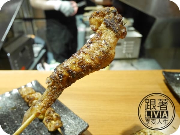 美食。餐廳 台北中山區 中山捷運站 柒-串燒屋 創意串燒 海鮮燒烤超鮮美 內用外帶都來柒串燒屋 跟著Livia享受人生