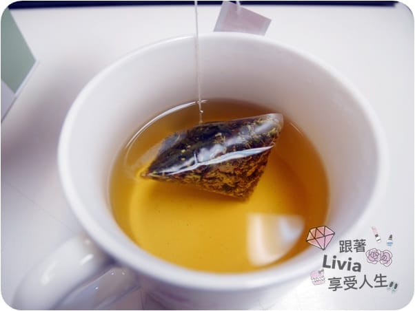 美食。飲料 糖鼎養生鋪 迷迭香綠茶/紫羅蘭烏龍茶/原味黑糖 糖鼎茶磚/茶包 輕鬆沖泡出美味茶品 跟著Livia享受人生