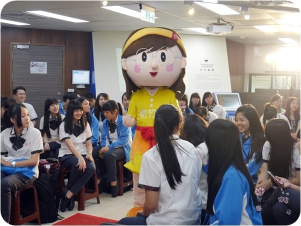 生活。活動 新竹市 勞動部 勞動力發展署 賈桃樂學習主題樂館 職場美麗穿搭學 面試該怎麼穿搭呢? 跟著Livia享受人生