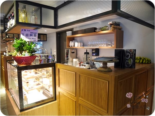 美食。餐廳 台北大安區 忠孝敦化捷運站 東區飯BAR MINI 東區餐廳推薦 中式創意料理 時髦風中菜館 家庭聚餐/同學會餐廳/謝師宴餐廳推薦 跟著Livia享受人生