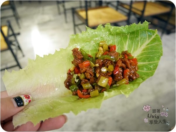 美食。餐廳 台北大安區 忠孝敦化捷運站 東區飯BAR MINI 東區餐廳推薦 中式創意料理 時髦風中菜館 家庭聚餐/同學會餐廳/謝師宴餐廳推薦 跟著Livia享受人生