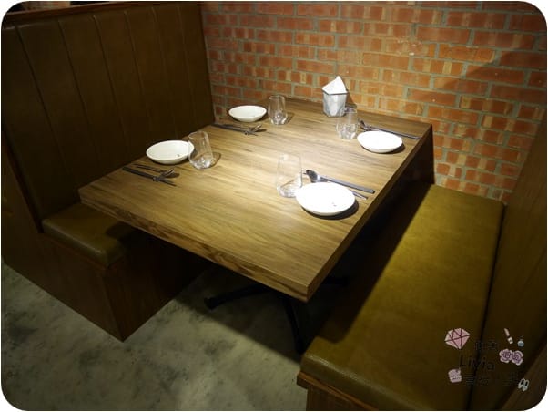 美食。餐廳 台北大安區 忠孝敦化捷運站 東區飯BAR MINI 東區餐廳推薦 中式創意料理 時髦風中菜館 家庭聚餐/同學會餐廳/謝師宴餐廳推薦 跟著Livia享受人生