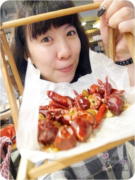 美食。餐廳 台北大安區 忠孝敦化捷運站 東區飯BAR MINI 東區餐廳推薦 中式創意料理 時髦風中菜館 家庭聚餐/同學會餐廳/謝師宴餐廳推薦 跟著Livia享受人生