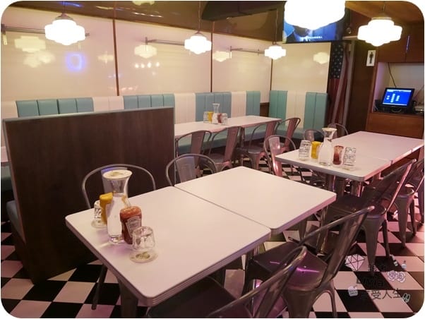 (已歇業)美食。餐廳 台北大安區 忠孝復興捷運站 Fantasy Diner 潮流美式餐廳 東區美式餐廳 燉飯/披薩/炸物 (二訪) 跟著Livia享受人生