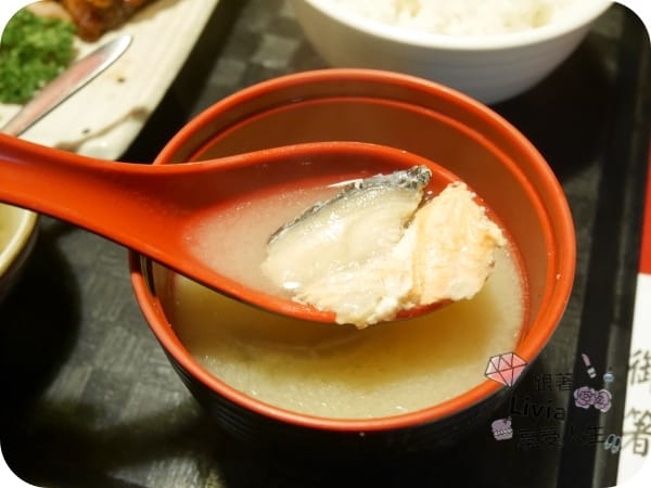 美食。餐廳 新北市板橋區 板橋捷運站 板橋日本料理推薦 八八食堂 創意壽司/生魚片/拉麵 (二訪) 跟著Livia享受人生