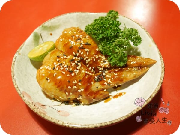 美食。餐廳 新北市板橋區 板橋捷運站 板橋日本料理推薦 八八食堂 創意壽司/生魚片/拉麵 (二訪) 跟著Livia享受人生