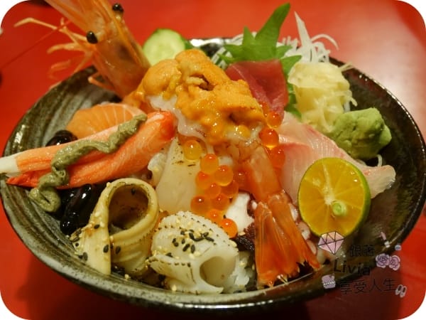 美食。餐廳 新北市板橋區 板橋捷運站 板橋日本料理推薦 八八食堂 創意壽司/生魚片/拉麵 (二訪) 跟著Livia享受人生