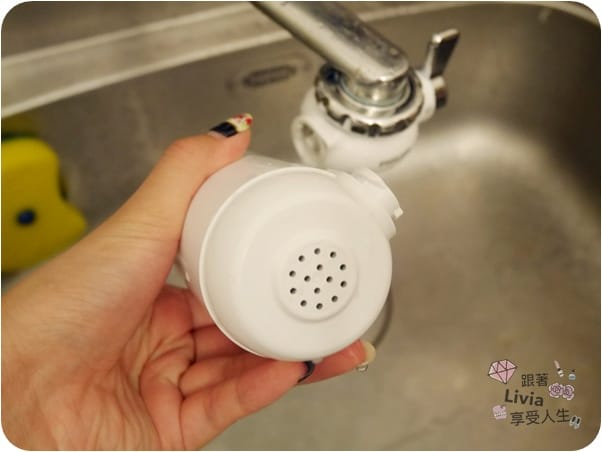 生活。好物 Philips 飛利浦 超濾龍頭式淨水器 WP3812 省水、淨水、飲水 輕鬆安裝 享受純淨每滴水 跟著Livia享受人生