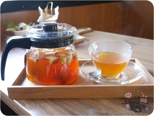 美食。餐廳 台北大同區 雙連捷運站 彼恩堤PNT Cafe 大同雙連站早午餐 咖啡/法式吐司/漢堡/手搖飲 跟著Livia享受人生