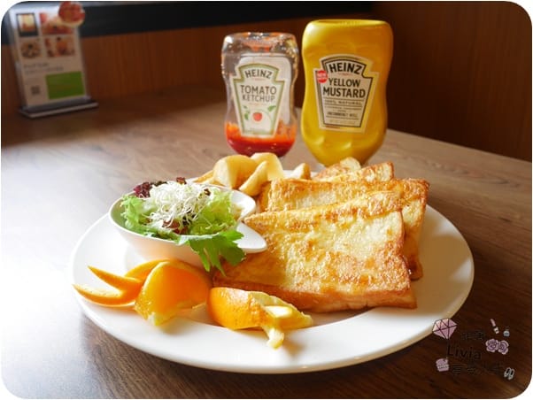 美食。餐廳 台北大同區 雙連捷運站 彼恩堤PNT Cafe 大同雙連站早午餐 咖啡/法式吐司/漢堡/手搖飲 跟著Livia享受人生