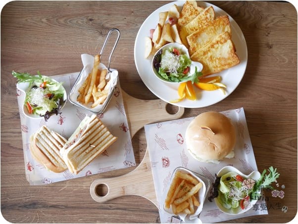 美食。餐廳 台北大同區 雙連捷運站 彼恩堤PNT Cafe 大同雙連站早午餐 咖啡/法式吐司/漢堡/手搖飲 跟著Livia享受人生