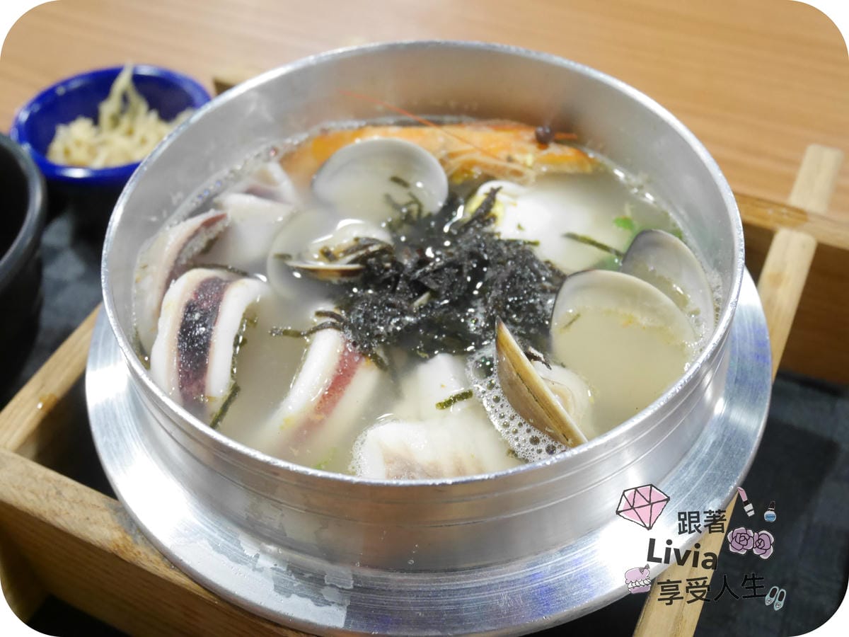 美食。餐廳 台北內湖區 港墘捷運站 小南亭(內湖店)港墘日式 平價日式料理 雷門之無雷料理 日式親子餐廳推薦 跟著Livia享受人生