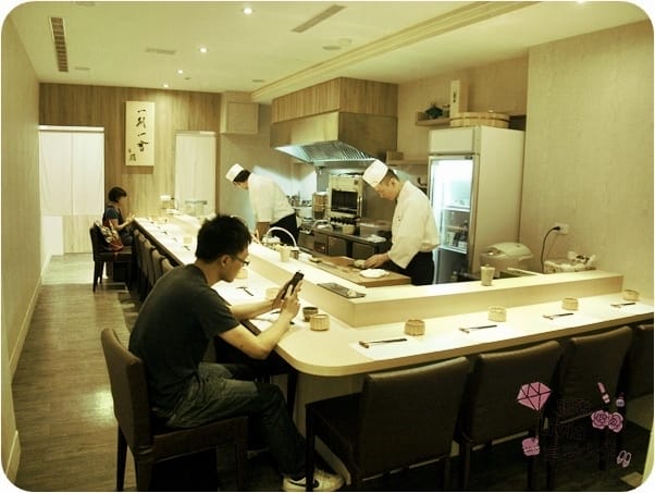 美食。餐廳台北松山區 南京復興捷運站 日式無菜單料理 一期一會 鮨 南京復興壽司 銀箔水羊羹 跟著Livia享受人生