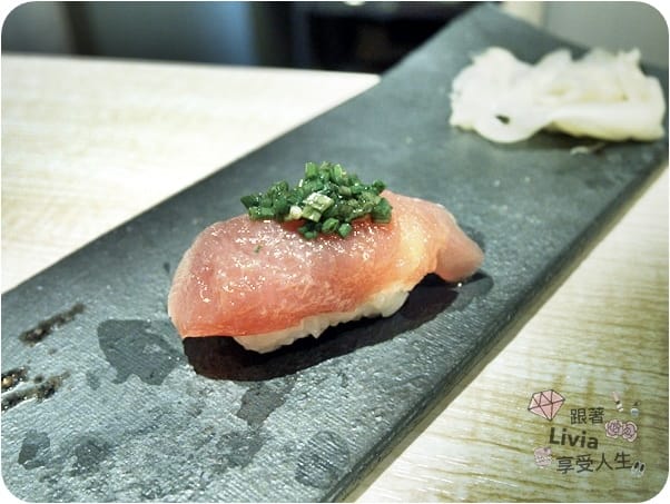 美食。餐廳台北松山區 南京復興捷運站 日式無菜單料理 一期一會 鮨 南京復興壽司 銀箔水羊羹 跟著Livia享受人生