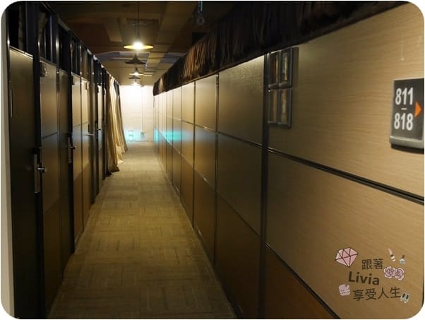台灣。住宿 台北中正區 台北車站 NEOSOHO 個旅商務 膠囊旅館 台北平價住宿/台北車站住宿推薦/背包客住宿 跟著Livia享受人生