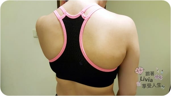 【透氣彈性運動Bra】Mollifix瑪莉菲絲 MOVE FREE 掰掰馬鞍動塑褲高調A動塑升級撞色運動Bra居家運動 跟著Livia享受人生