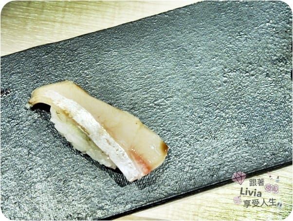 美食。餐廳台北松山區 南京復興捷運站 日式無菜單料理 一期一會 鮨 南京復興壽司 銀箔水羊羹 跟著Livia享受人生