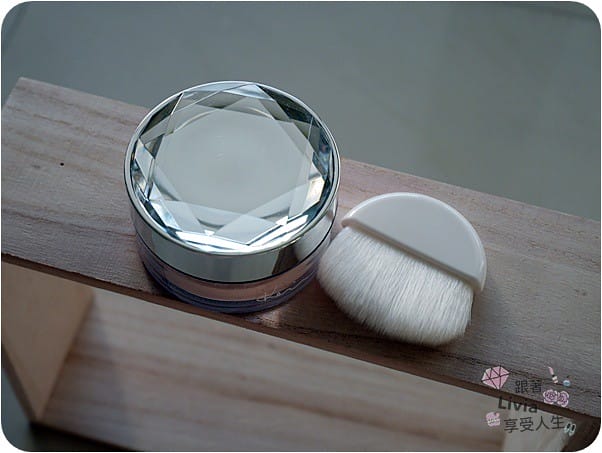 0624-冰紛淨白水蜜粉 (2)