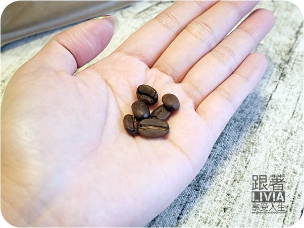 美食。飲料【沒有咖啡會死掉】台中 熊喝咖啡 BEST COFFEE 公平交易咖啡 淺烘培咖啡/濾掛咖啡 跟著Livia享受人生 - 第28張圖 0712-熊喝咖啡 (20)