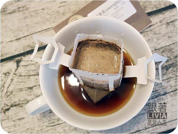 美食。飲料【沒有咖啡會死掉】台中 熊喝咖啡 BEST COFFEE 公平交易咖啡 淺烘培咖啡/濾掛咖啡 跟著Livia享受人生 - 第7張圖 0712-熊喝咖啡 (26)