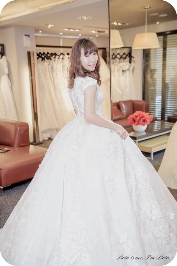 婚紗。Wedding 新竹市 新竹婚紗推薦 新竹法國巴黎婚紗 PRONOVIAS婚紗/漂浮婚紗/韓式婚紗/創意婚紗/婚紗包套/婚紗租借 跟著Livia享受人生