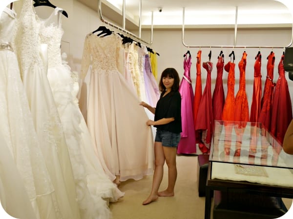 婚紗。Wedding 新竹市 新竹婚紗推薦 新竹法國巴黎婚紗 PRONOVIAS婚紗/漂浮婚紗/韓式婚紗/創意婚紗/婚紗包套/婚紗租借 跟著Livia享受人生