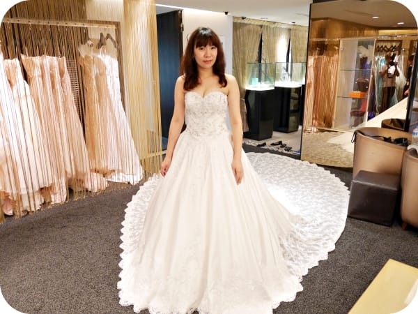 婚紗。Wedding 新竹市 新竹婚紗推薦 新竹法國巴黎婚紗 PRONOVIAS婚紗/漂浮婚紗/韓式婚紗/創意婚紗/婚紗包套/婚紗租借 跟著Livia享受人生