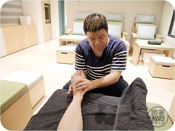 美食。餐廳 台北松山區 中山國中捷運站 Finger Talks 指點 Massage N’ Café 視障按摩/健康餐飲/咖啡/甜點 跟著Livia享受人生 - 第34張圖 0811-指點 (40)