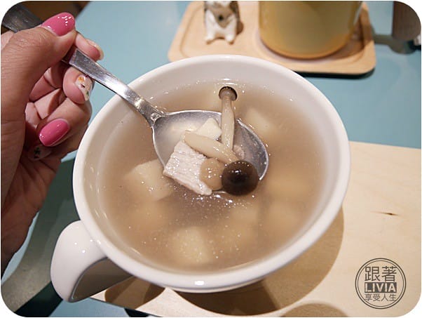 美食。餐廳 台北松山區 中山國中捷運站 Finger Talks 指點 Massage N’ Café 視障按摩/健康餐飲/咖啡/甜點 跟著Livia享受人生 - 第50張圖 0811-指點 (63)