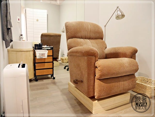 The Corner Nail Lounge12