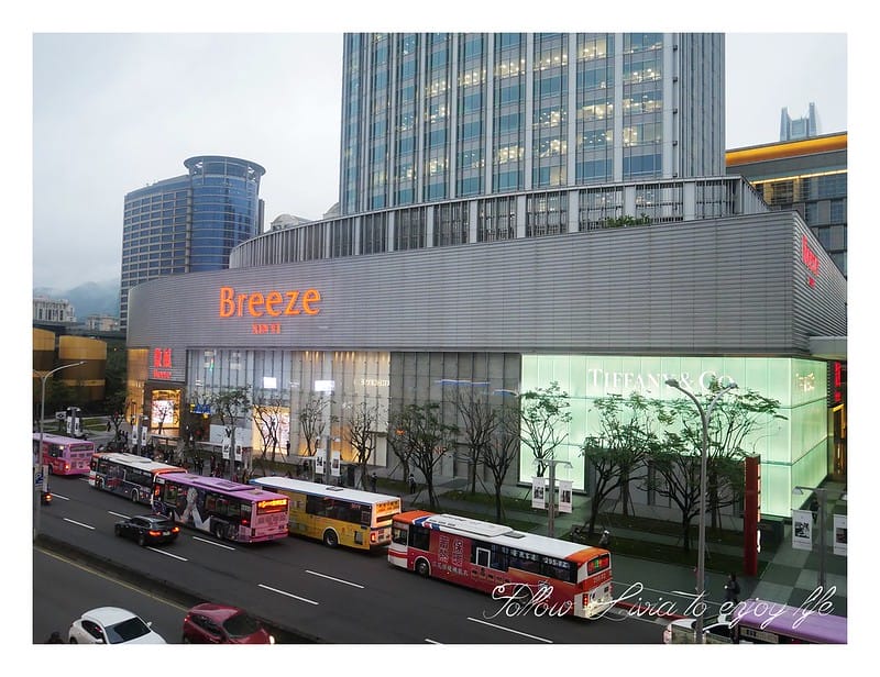 保養台北信義區 捷運市政府站 P.A.美學 台北/市政府站/美睫/美甲/美顏/美體/美繡 把臉給清的乾乾淨淨 跟著Livia享受人生 - 第6張圖 P1230051